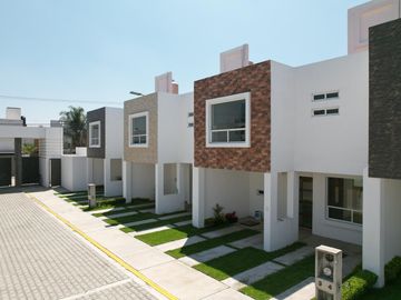 Casa en  Venta en Cuautlancingo, Puebla, a unos minutos plaza San Diego