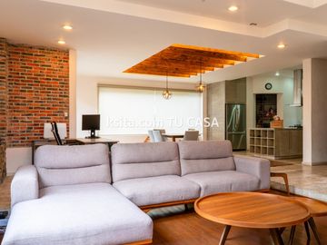Casa en venta en Zerezotla en fraccionamiento cerrado. Cholula, Puebla.