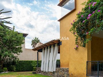 Casa en venta en Zerezotla en fraccionamiento cerrado. Cholula, Puebla.