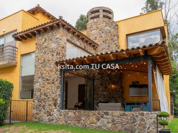 Casa en venta en Zerezotla en fraccionamiento cerrado. Cholula, Puebla.
