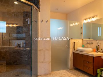 Casa en venta en Zerezotla en fraccionamiento cerrado. Cholula, Puebla.