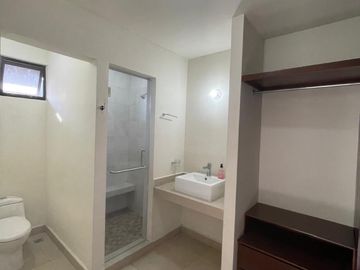 CASA EN VENTA CERRADAS DE SANTA ROSA  APODACA NL