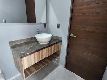 Casa en Venta en Vistas Altozano Fraccionamiento privado
