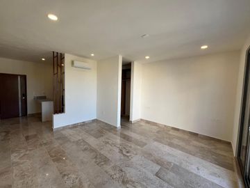 PRECIO POR OCTUBRE! VISTA AL MAR , ACABADOS DE LUJO, 1 CALLE DE 5TA AVENIDA