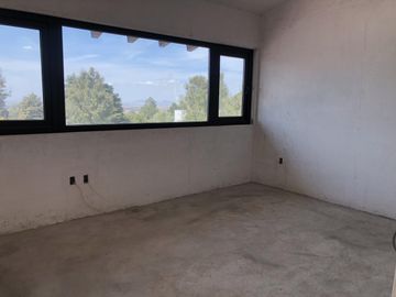Casa en obra blanca en Club de Golf Los Encinos