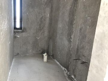 Casa en obra blanca en Club de Golf Los Encinos