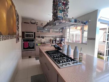 VENTA DE CASA EN RESIDENCIAL CASA DEL VALLE EN METEPEC