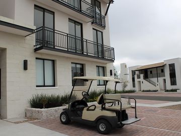 Departamento con Jardin a estrenar  en Venta en El Refugio Querétaro