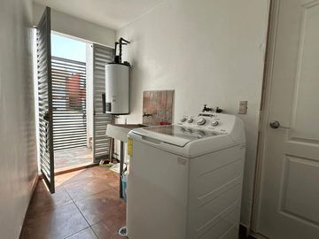 Casa en  venta con 4 recamaras en Fraccionamiento Rancho Chapulco