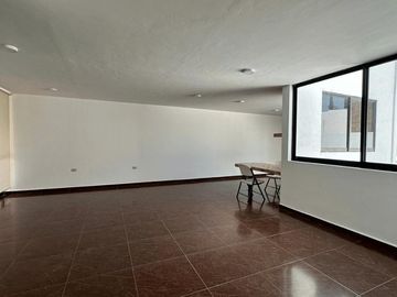 Casa en  venta con 4 recamaras en Fraccionamiento Rancho Chapulco