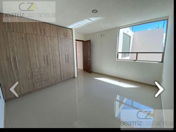 ASA SEMINUEVA DOS NIVELES, RESIDENCIAL MONTENOVO, PACHUCA, HGO.