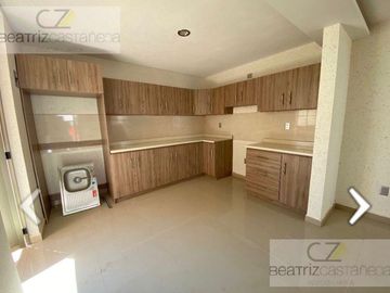 ASA SEMINUEVA DOS NIVELES, RESIDENCIAL MONTENOVO, PACHUCA, HGO.