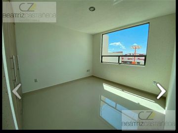ASA SEMINUEVA DOS NIVELES, RESIDENCIAL MONTENOVO, PACHUCA, HGO.