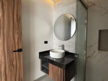 Casa en  venta de 3 recamaras en Angelopolis con acabados de lujo