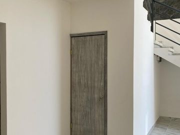 CASA EN BRISAS