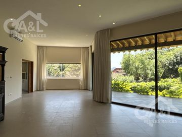 Casa en Venta Un Nivel Fraccionamiento Residencial Los Manantiales