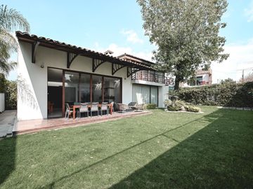 CASA EN VENTA EN ZONA CALZADA ZAVALETA