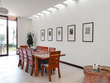 CASA EN VENTA EN ZONA CALZADA ZAVALETA