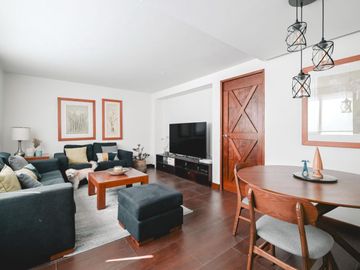 CASA EN VENTA EN ZONA CALZADA ZAVALETA
