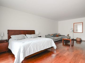 CASA EN VENTA EN ZONA CALZADA ZAVALETA