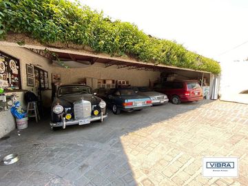 2,700 m2 de terreno, CASA a la venta en San  Bartolo Ameyalco.