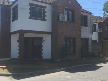 Duplex en venta en Parque Johnston