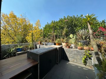 Departamento PH en venta en la condesa