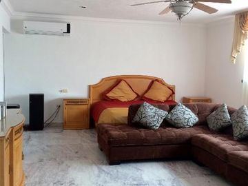 Casa en venta ubicada en Av. México, Col. Petrolera en la Ciudad de Coatzacoalcos, Veracruz.