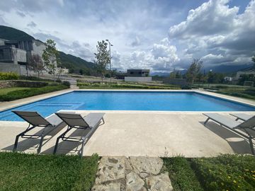 Casa en  VENTA col priv carr nacional Monterrey