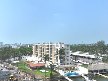 ISLA DEL AMOR, Departamento en VENTA en CUARTO NIVEL con acceso al rio, ALBERCA, elevador
