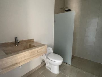 ISLA DEL AMOR, Departamento en VENTA en CUARTO NIVEL con acceso al rio, ALBERCA, elevador