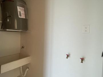 ISLA DEL AMOR, Departamento en VENTA en CUARTO NIVEL con acceso al rio, ALBERCA, elevador