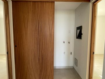 ISLA DEL AMOR, Departamento en VENTA en CUARTO NIVEL con acceso al rio, ALBERCA, elevador