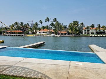 ISLA DEL AMOR, Departamento en VENTA en CUARTO NIVEL con acceso al rio, ALBERCA, elevador