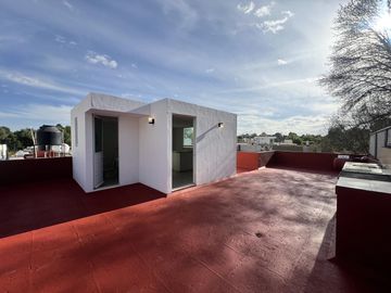 Casa Grande en Venta Sanctorum Bosques de la Constanza