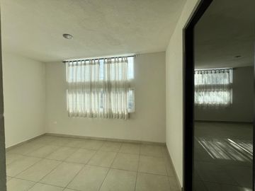 Casa Grande en Venta Sanctorum Bosques de la Constanza