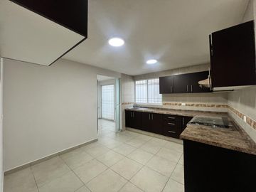 Casa Grande en Venta Sanctorum Bosques de la Constanza