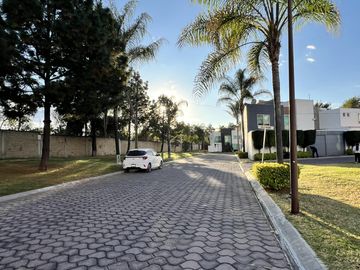 Casa Grande en Venta Sanctorum Bosques de la Constanza