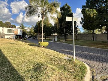 Casa Grande en Venta Sanctorum Bosques de la Constanza