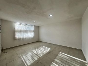 Casa Grande en Venta Sanctorum Bosques de la Constanza