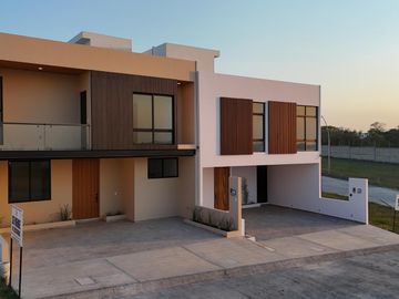 Casa en Fraccionamiento Lomas del Dorado
