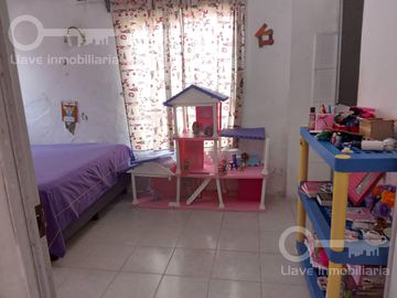 Venta de Casa con 2 habitaciones en Av. Riva Palacio, Col. Guadalupe Victoria, Coatzacoalcos, Ver.