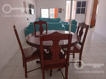 Venta de Casa con 2 habitaciones en Av. Riva Palacio, Col. Guadalupe Victoria, Coatzacoalcos, Ver.