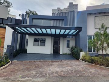 Casa en Venta en Altozano El Pinar Fraccionamiento privado