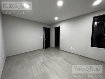 CASA NUEVA EN VENTA EN ZONA ESTE, FRACC. MAYORAZGO RESIDENCIAL.