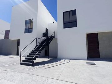 Juriquilla Venta Casa en Privada c/ Amenidades !!!