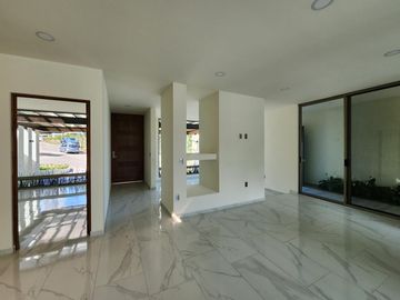 Casa en Venta en  Altozano Fraccionamiento Encinar