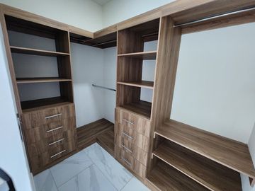 Casa en Venta en  Altozano Fraccionamiento Encinar
