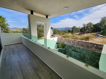 Casa en Venta en  Altozano Fraccionamiento Encinar