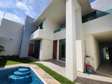Casa en Venta en  Altozano Fraccionamiento Encinar